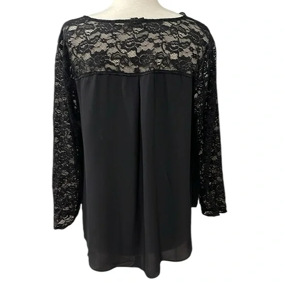 Torrid Lace Sleeve V Neck Dressy Top Long Lace Sleeves SZ 1  1X Black - Picture 2 of 7